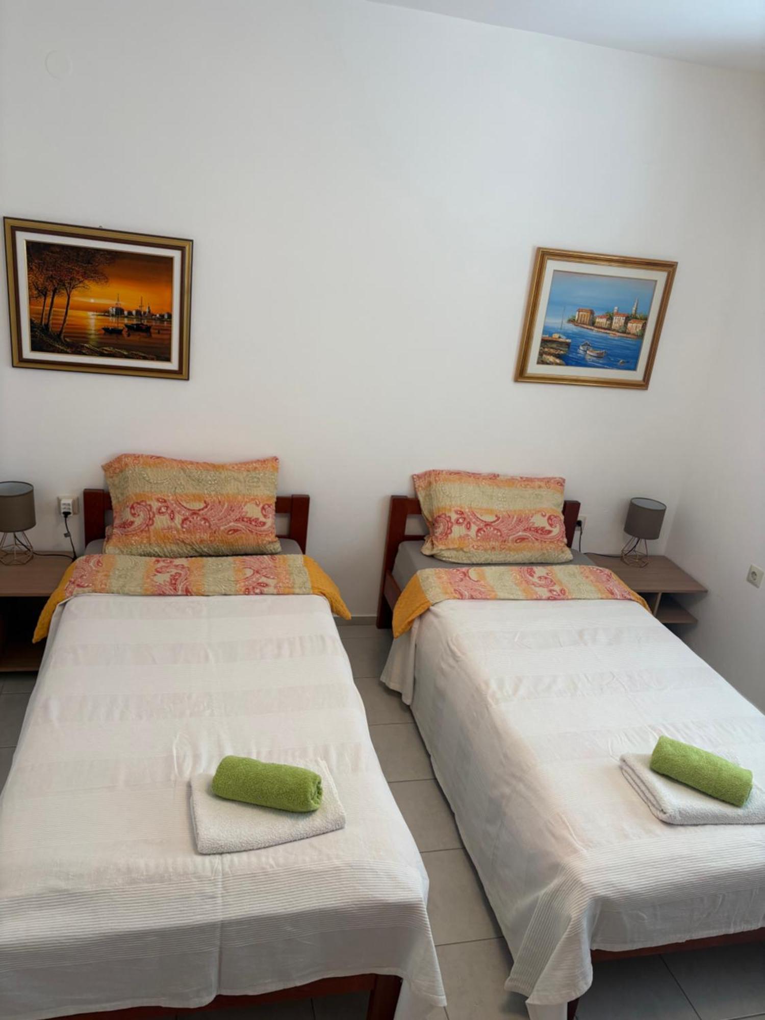 Apartments Lili Сень Экстерьер фото